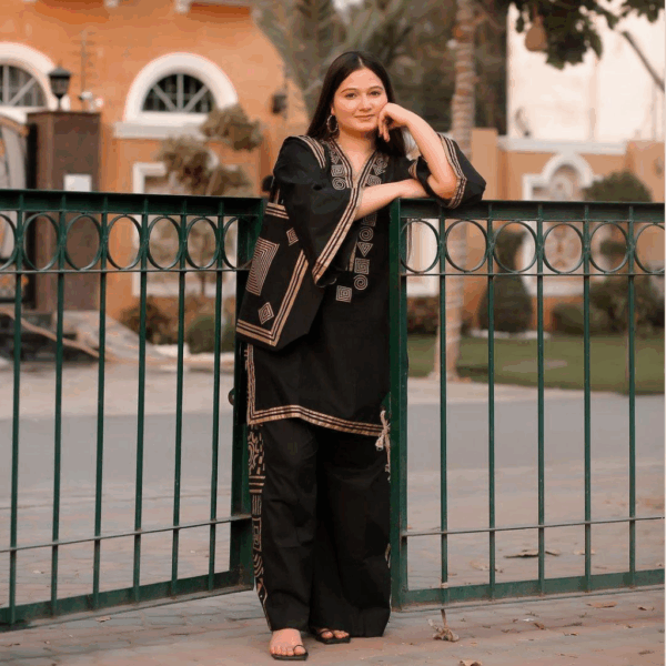 Embroidered Dress With Bag
